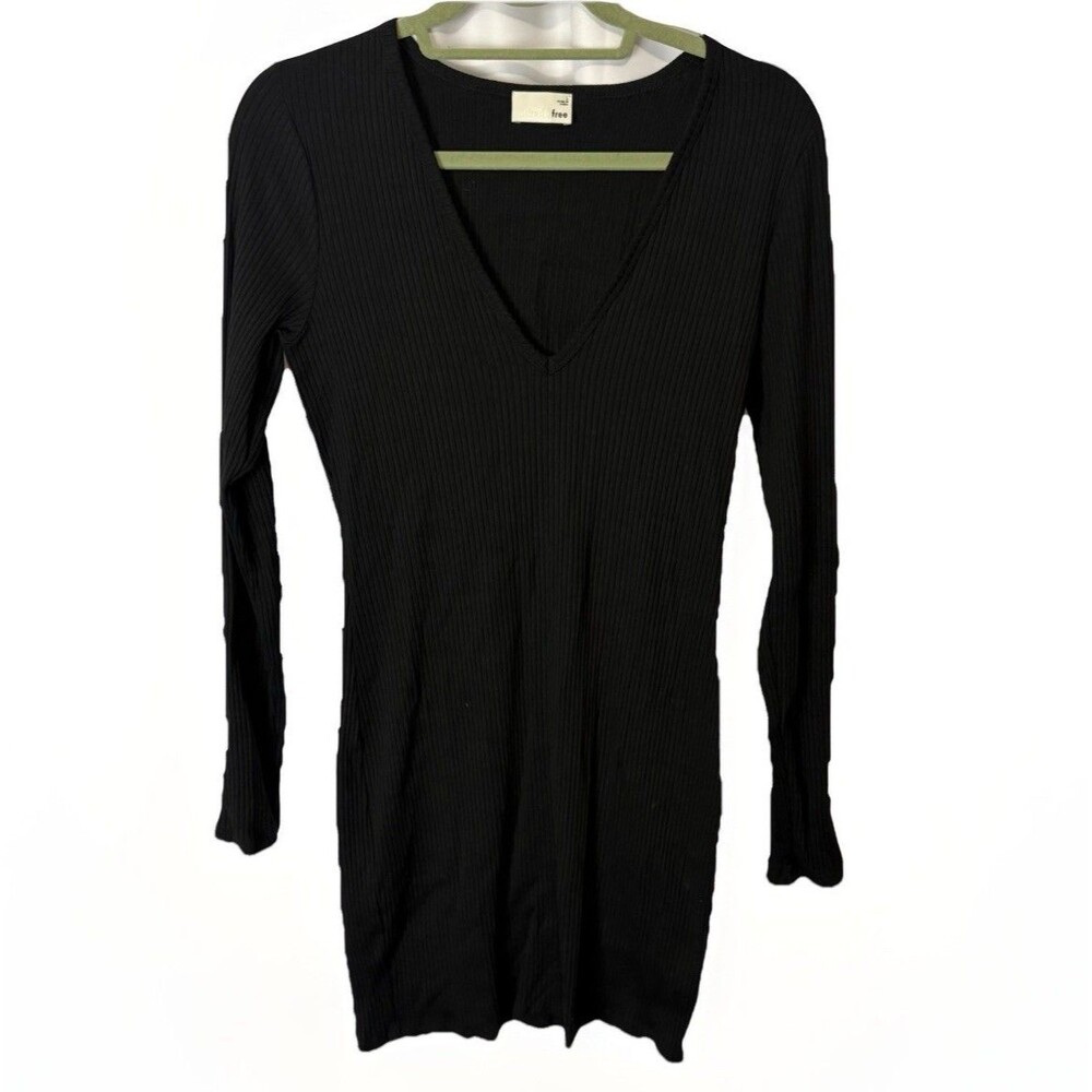 Aritzia Wilfred Free Black Mini Dress Stretch Rib Knit V-Neck Size L Minimalist